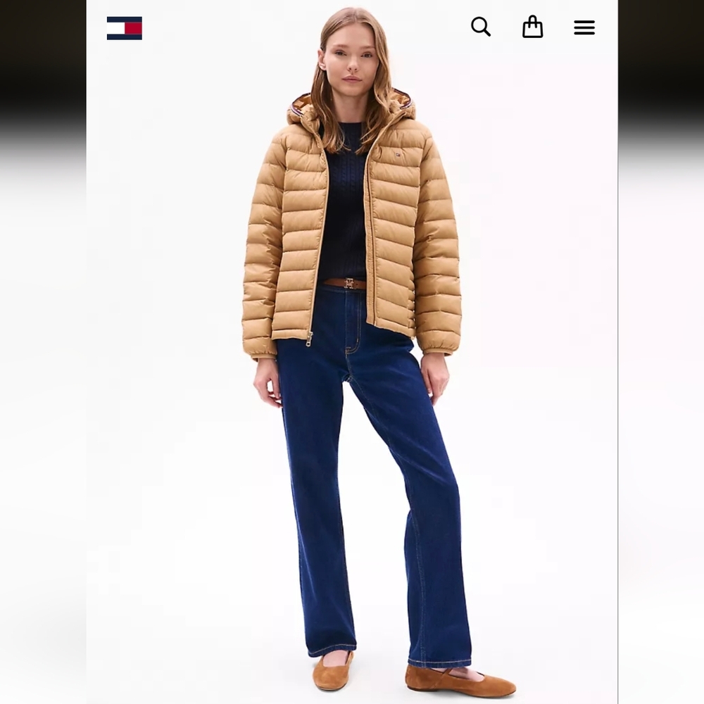 Tommy Hilfiger Lightweight Hooded Puffer Jacket- S